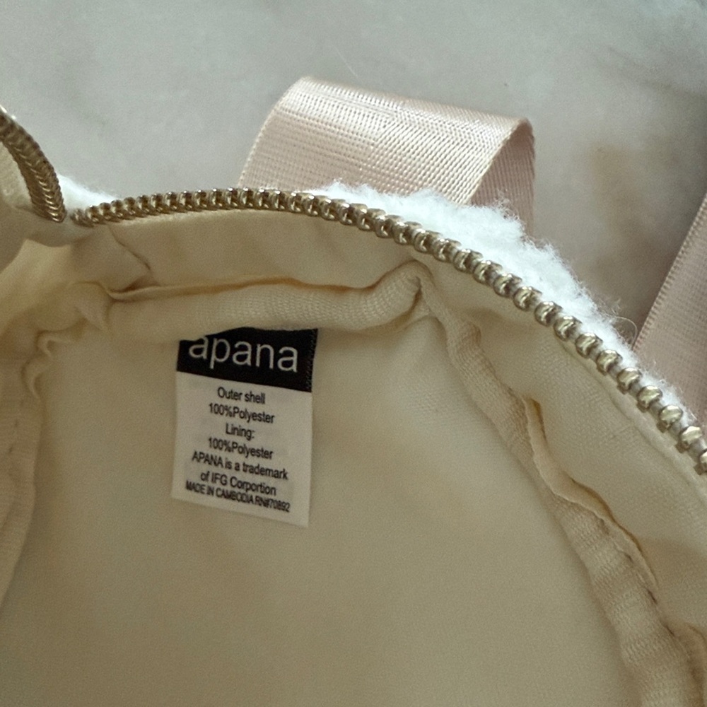 Apana Studio to street cozy sherpa belt bag fanny bag white cream beige OS NWOT - Picture 9 of 11